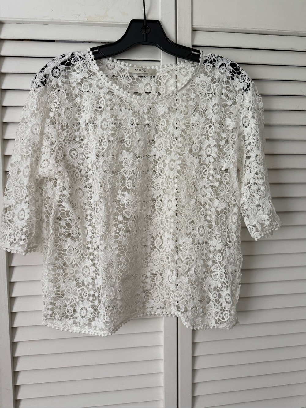 Ragdoll LA white floral lace top crew neckline Size M - Picture 2 of 6